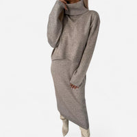 Robe longue et chandail court assorti