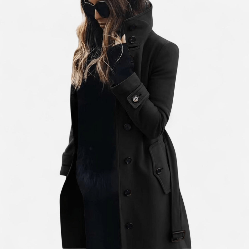 Manteau en laine à col montant ceinturé