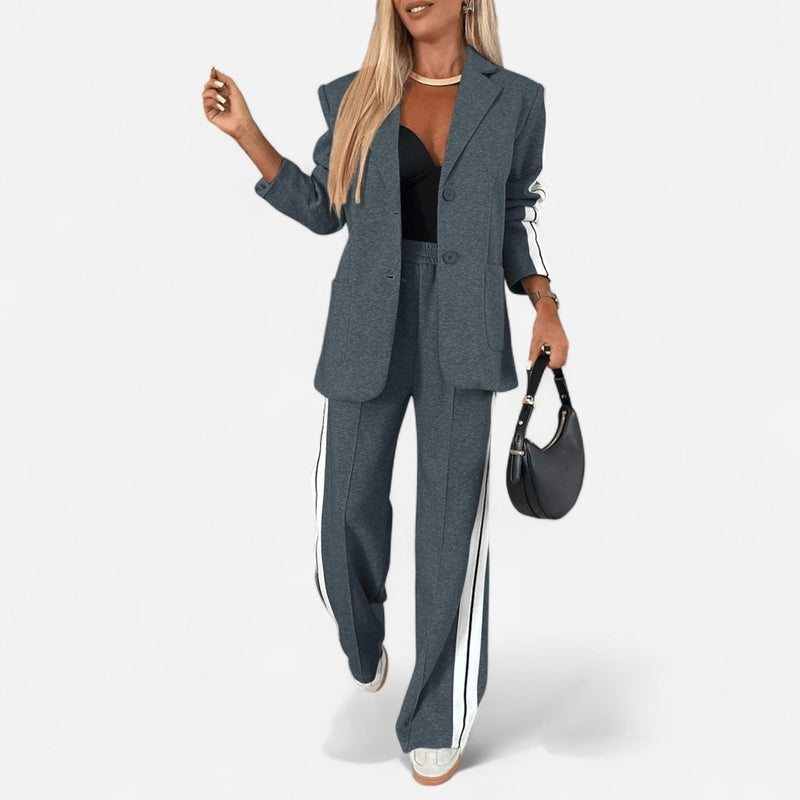 Ensemble blazer et pantalon à bandes