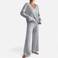 Ensemble tricot : chandail col en V et pantalon