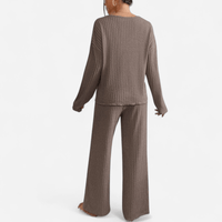 Ensemble tricot : chandail col en V et pantalon