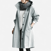 Imperméable à capuchon