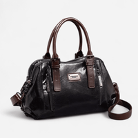 Sac à main en cuir noir multipoches