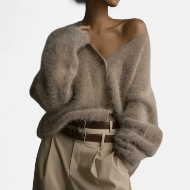 Chandail col en V en tricot duveteux