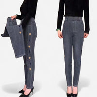 Jeans brodé cœur à jambe droite