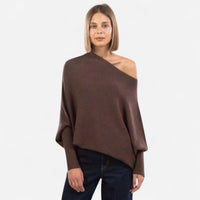 Chandail asymétrique épaule dénudée