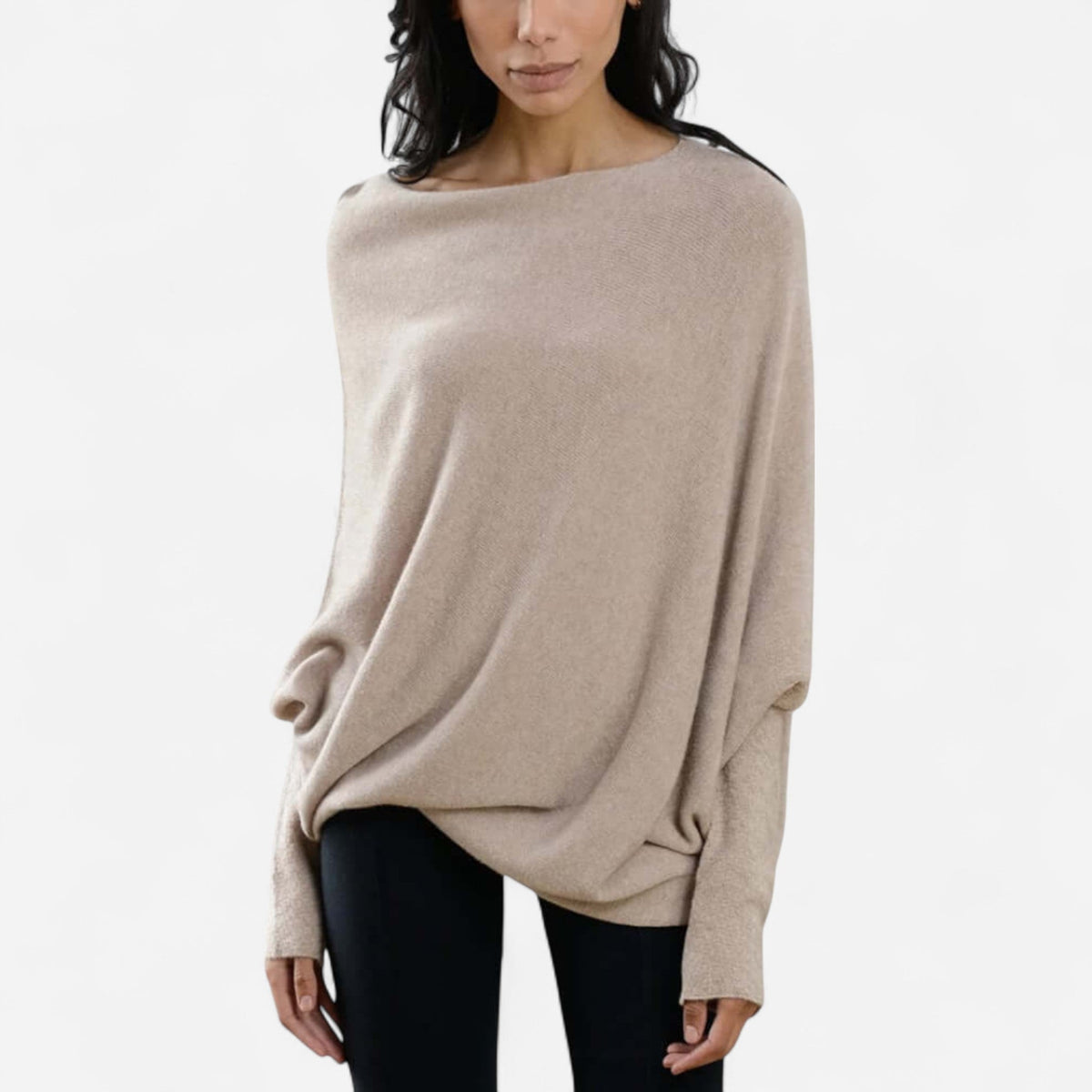 Chandail asymétrique épaule dénudée