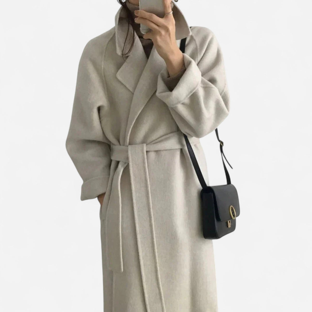 Manteau long en laine ceinturé