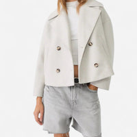 Manteau court croisé en lainage