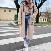 Manteau kangourou matelassé à capuchon